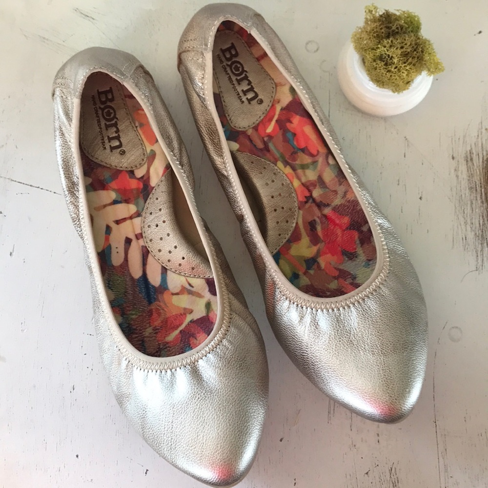 BORN Metallic Ballet Flats Pointy Toe